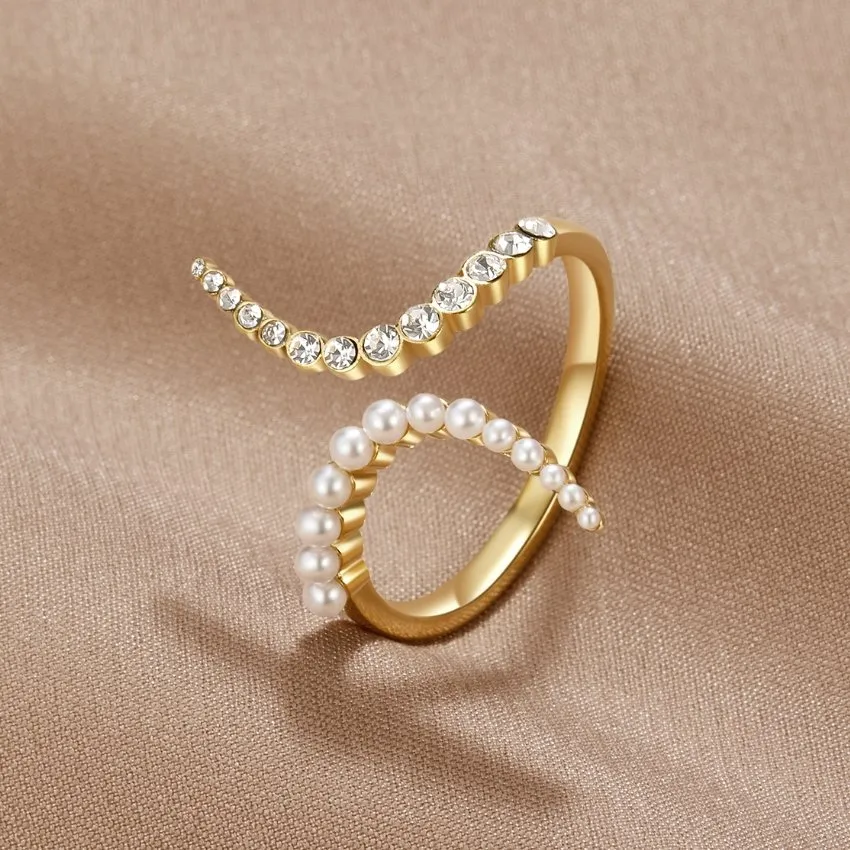 Arya Crystal & Pearl Ring