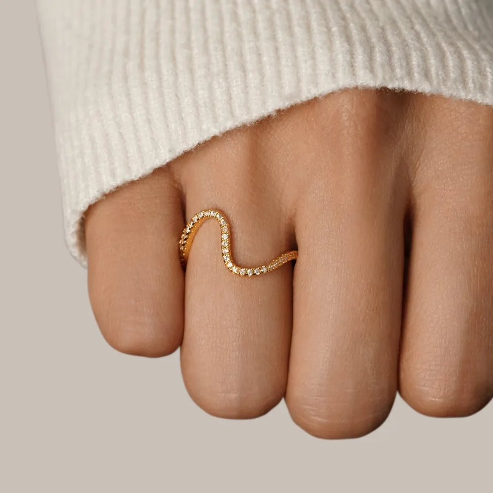 Swirl Curve Crystal Ring