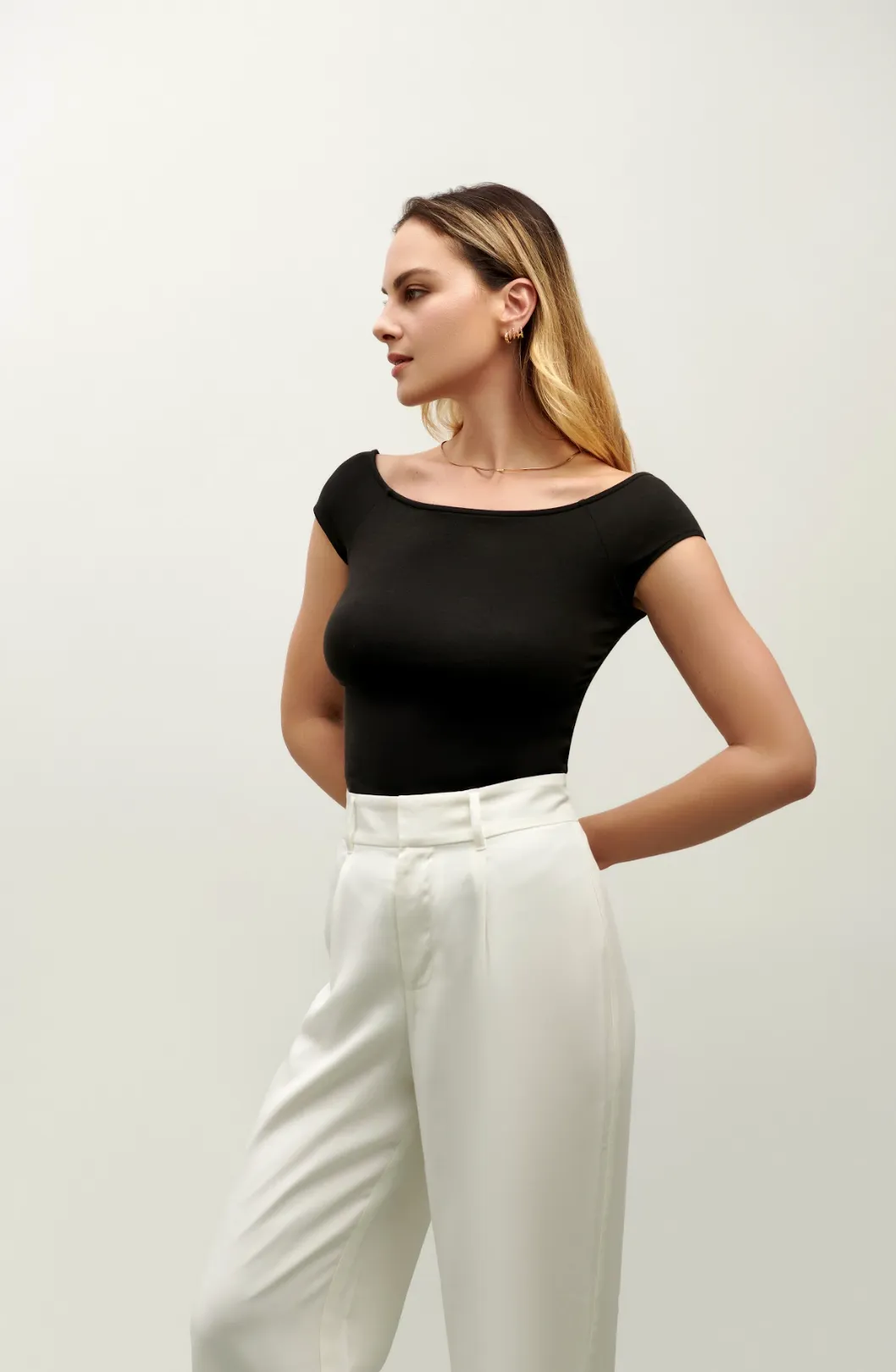 The Brigitte Poised Top - Black